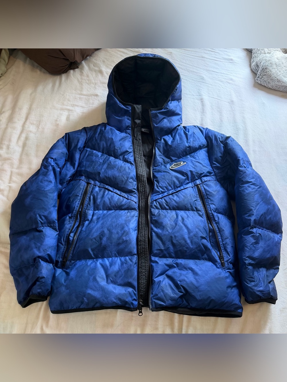 Nike Sportswear Down-Fill Windrunner Shield Jacket  Men’s Size L